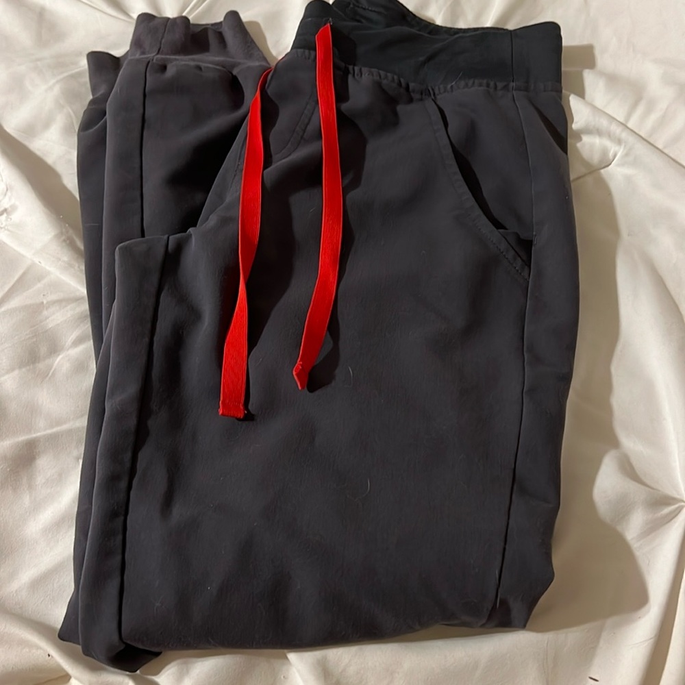 Figs brand charcoal jogger scrub pants